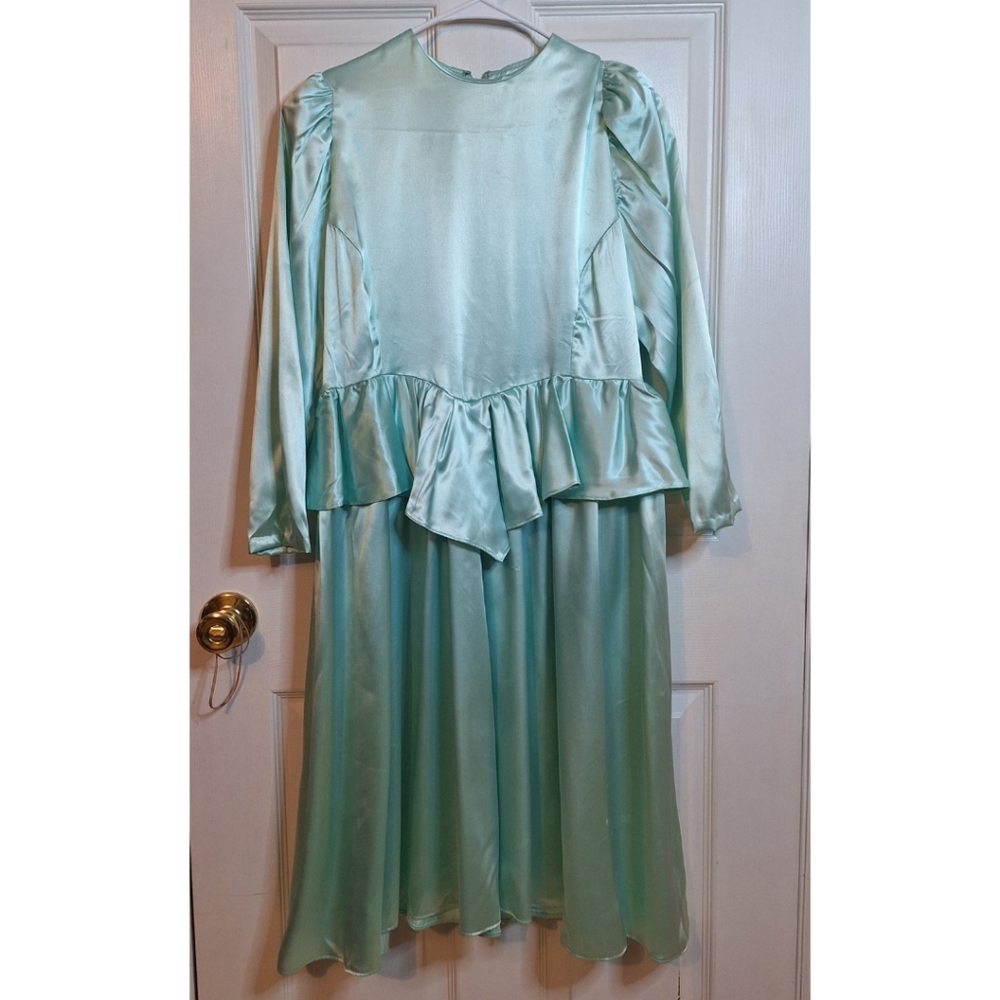 Vintage 80s Mint Green Ruffle Peplum Waist Long Sleeved Dress Formal Size M